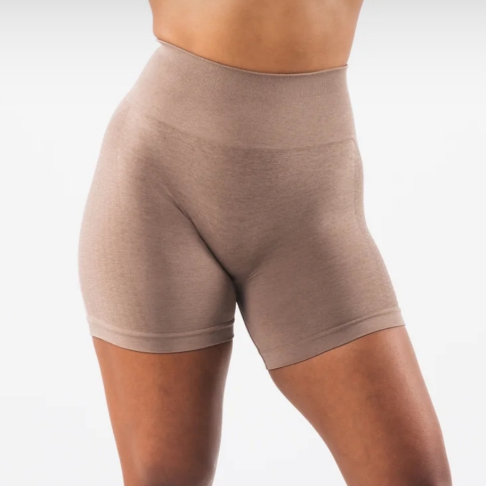 Alphalete Contour Amplify Shorts